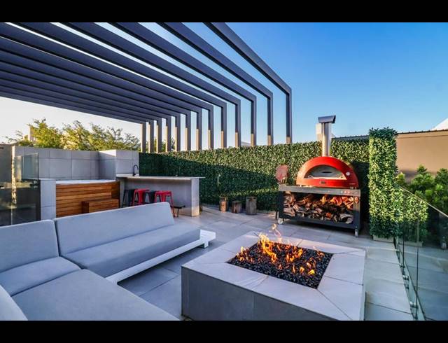 6 BEDROOM HOUSE FOR SALE IN MIDSTREAM RIDGE